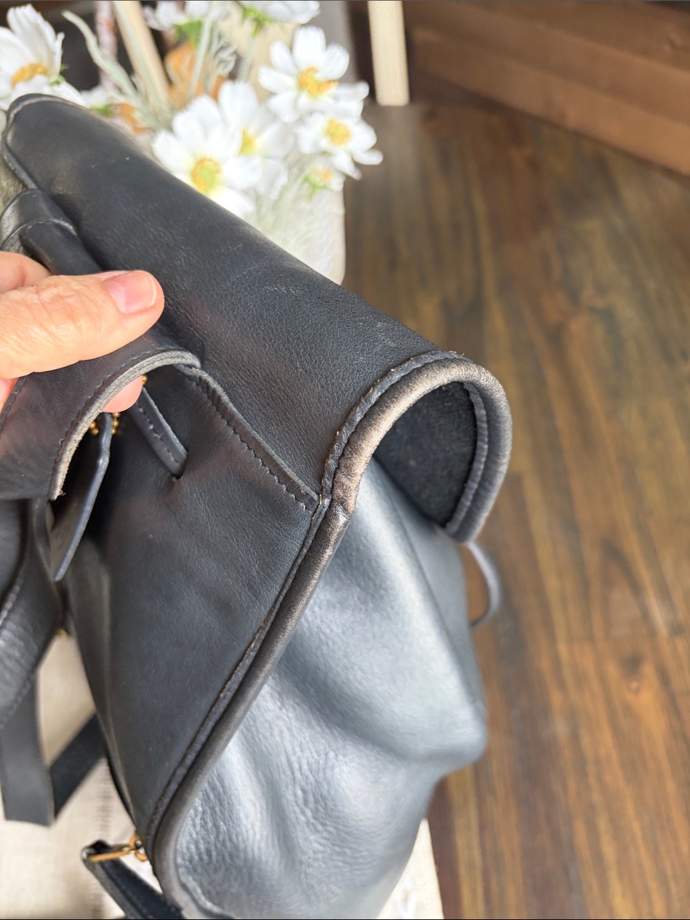 Vintage 1996 Coach Black Leather Drawstring Backpack  #9943 - Picture 6 of 14